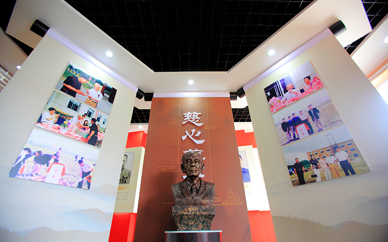 學(xué)校展廳設(shè)計(jì),遼陽縣八會(huì)鎮(zhèn)九年一貫制學(xué)校-校史館